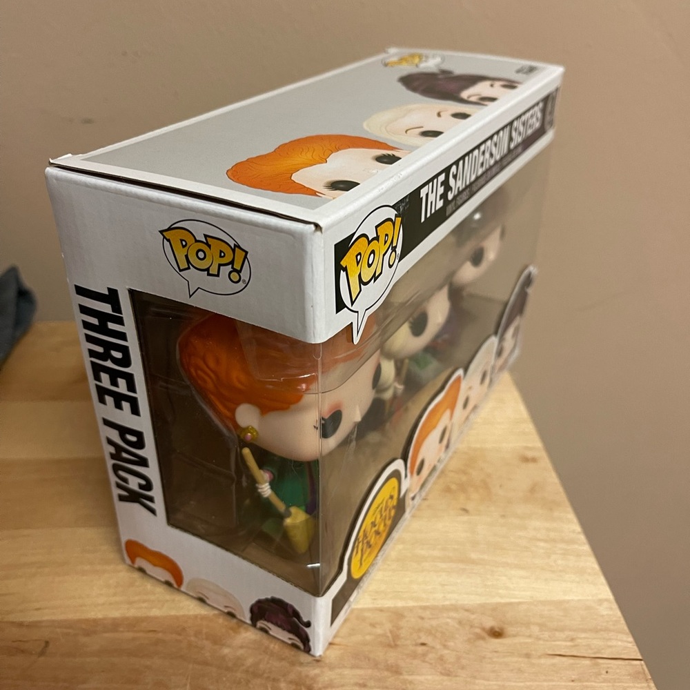 Funko Sanderson Sisters Hocus Pocus Pop! Sanderson Sisters 3 Pack. - Picture 5 of 7